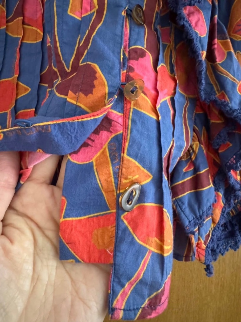 Farm Rio Mushrooms shirt - Picture 5 of 5